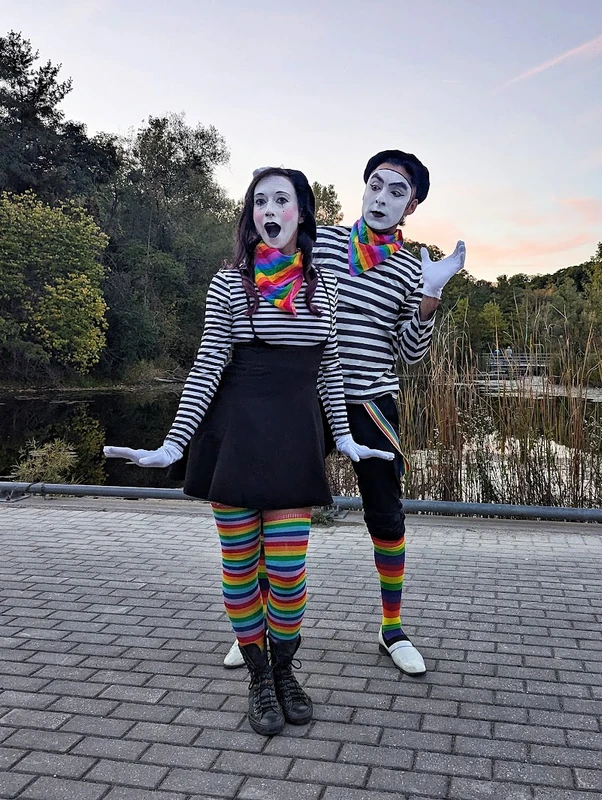 Acro Mime Duo - Mime - Duos theme - image 4 performer