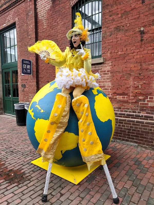 Amarella Buttercup - Stiltwalker - Family Friendly theme