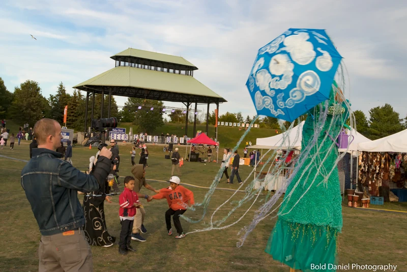 Miss April Showers - Stiltwalker - Family Friendly theme - image 7