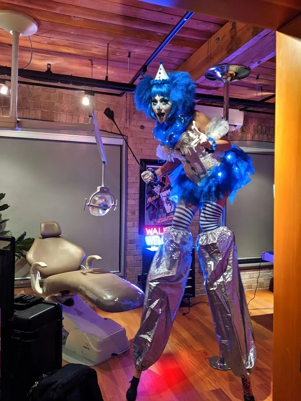 Azula the Clown - Stiltwalker - Circus theme - image 7