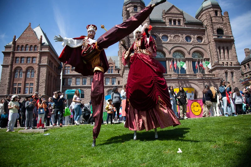 Baroque Royals - Stiltwalker - Duos theme - image 10