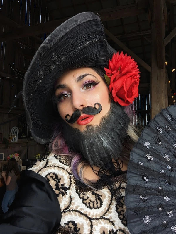 Bearded Lady - Stiltwalker - Circus theme - image 6