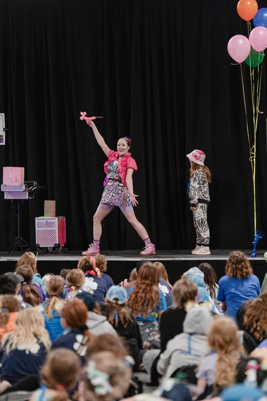 Bella Family Magic - Magic and Mystery - Family Friendly theme - image 4 performer
