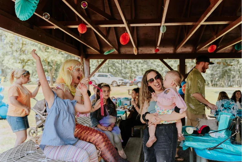 Bubble Mermaids - Bubble  Artist - Duos theme - image 9