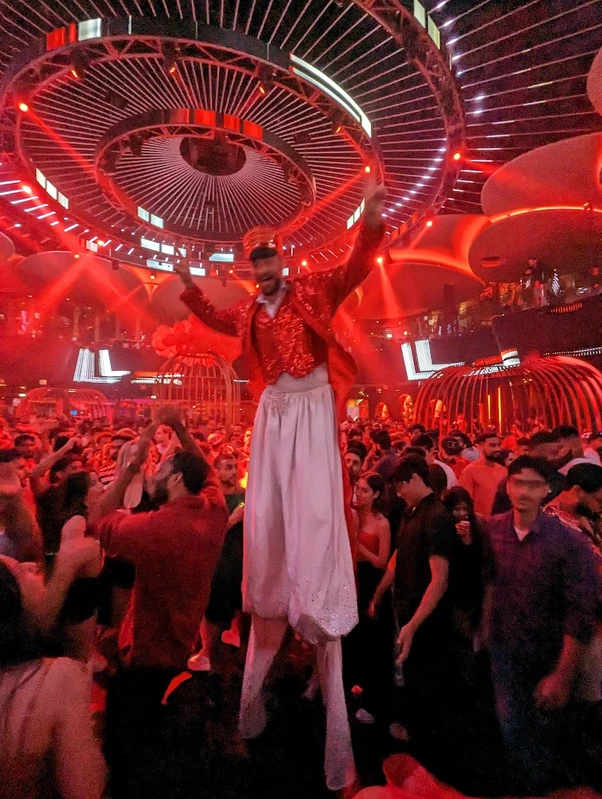 Canada Crimson Stiltwalkers - Stiltwalker - Canadiana theme - image 19