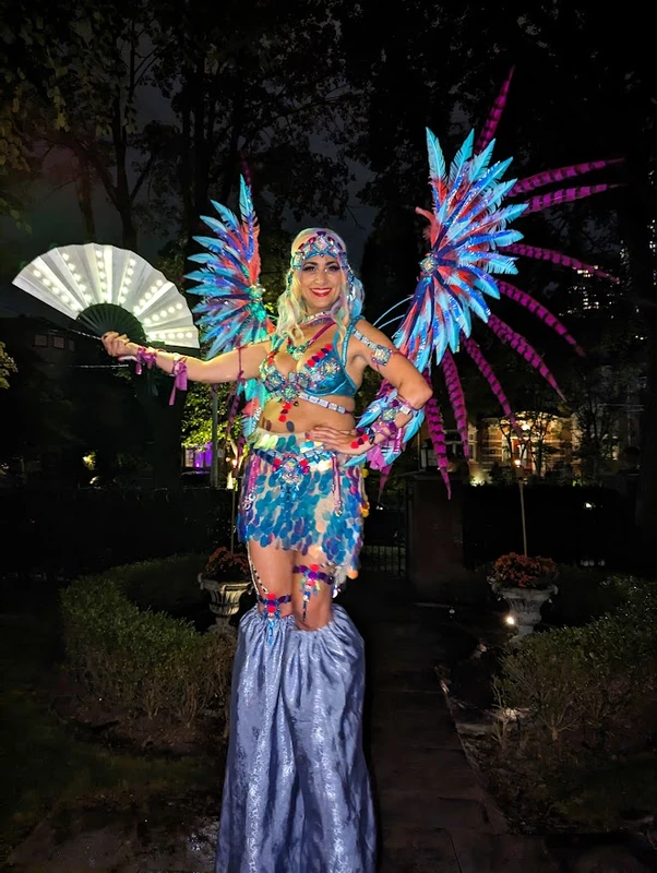 Carribeal Carnival Stilts - Stiltwalker - Feathers theme - image 16