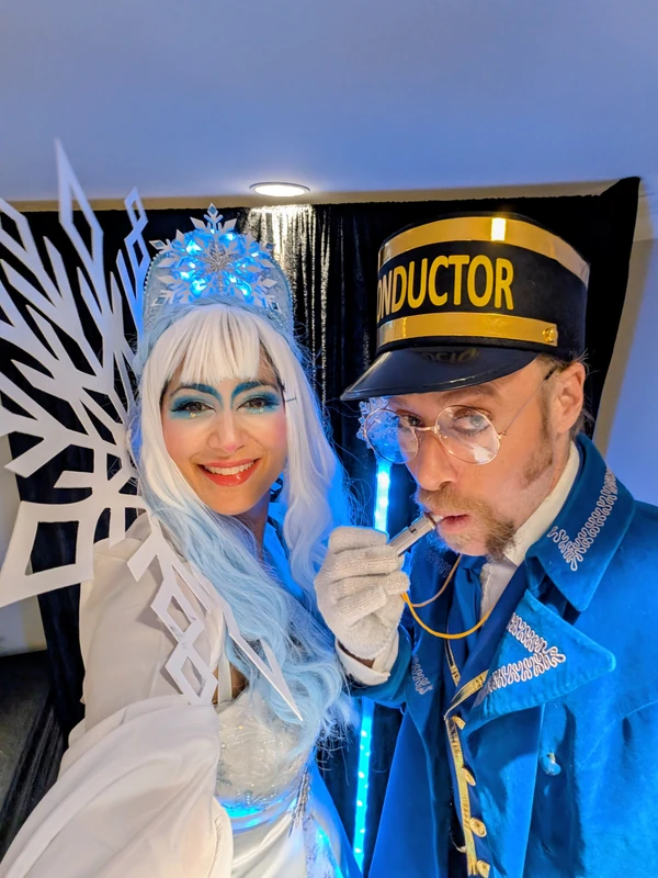 Train Conductor - Stiltwalker - Christmas theme - image 3