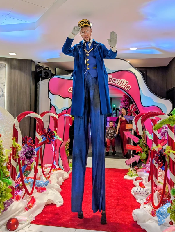 Train Conductor - Stiltwalker - Christmas theme - image 9