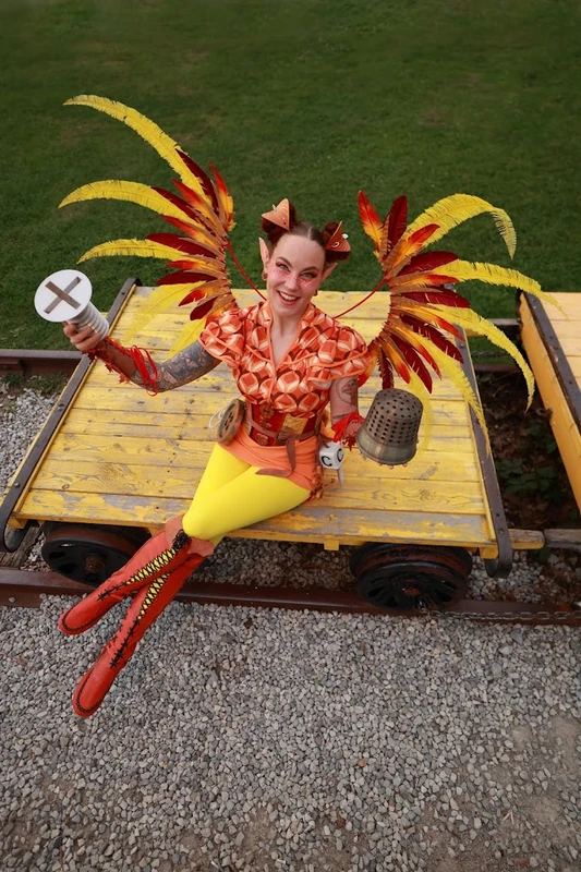 Copper Leafe - Roamer / Dancer - Autumn theme - image 3 performer