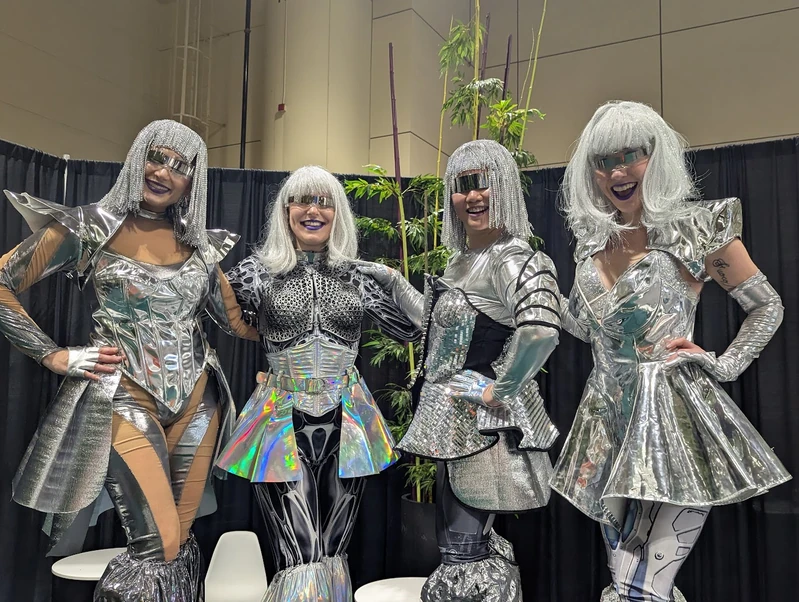 Cosmic Chrome - Stiltwalker - Space Future theme - image 6