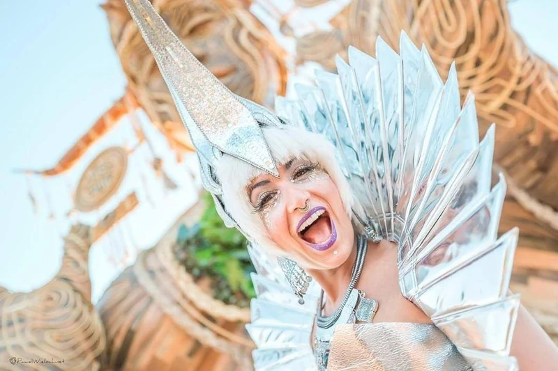 Cosmic Chrome - Stiltwalker - Space Future theme - image 22