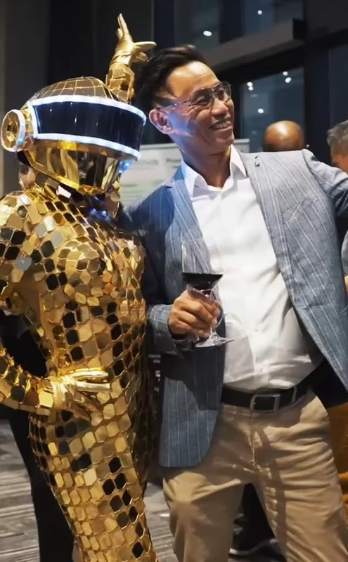 Mirror Daft Punk - Roamer / Dancer  - Duos theme - image 5 performer