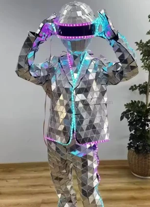 Mirror Daft Punk - Roamer / Dancer  - Duos theme - image 3 performer