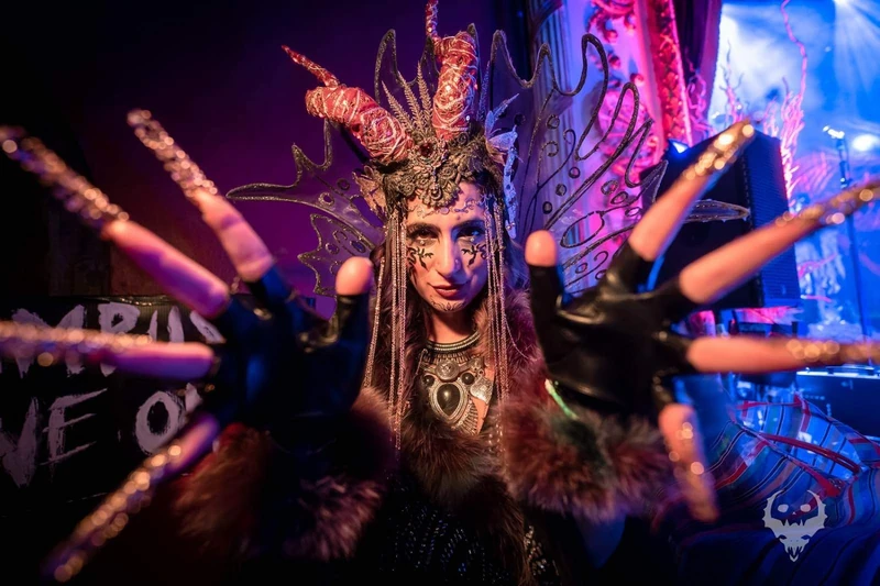 Dark Empress - Stiltwalker - Scary theme - image 2