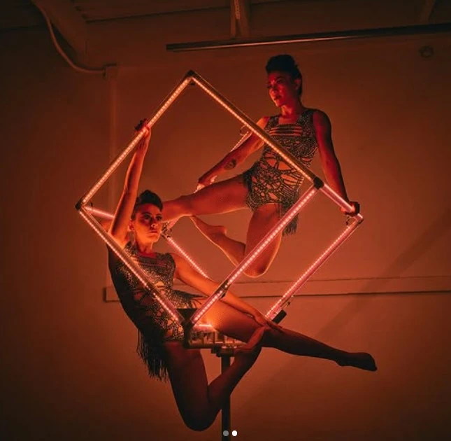 Duo LED Cube  - Aerialist - Elegant theme - image 3 performer