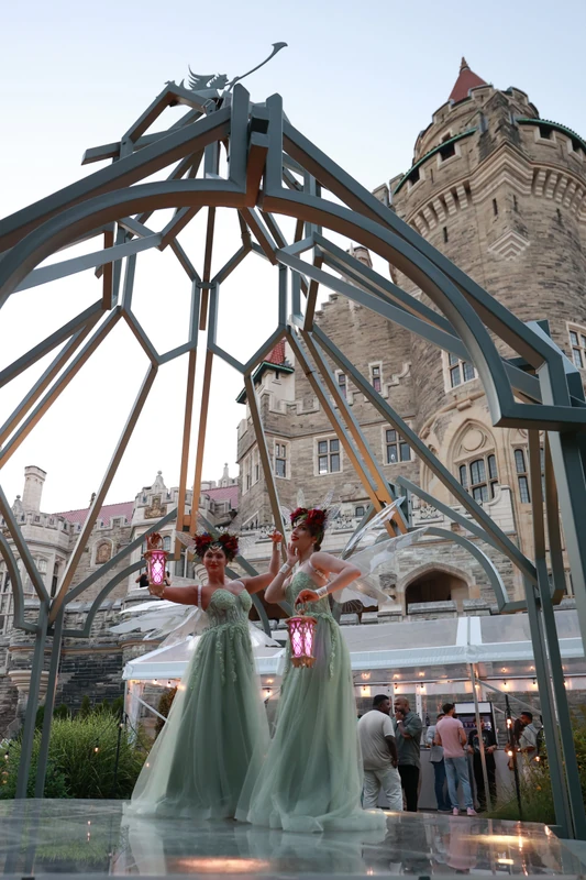 Fairy Greeters - Roamer / Dancer  - Elegant theme - image 2 performer