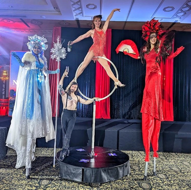 Fire and Ice - Stiltwalker - Duos theme - image 10