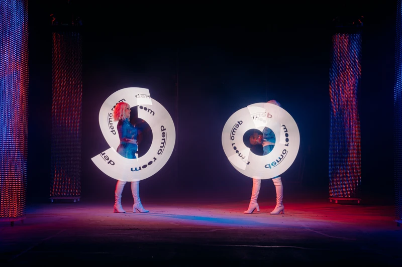 Futuristic LED Pixel Duo Show - Flow Artist / Hula Hooper - Duos theme - image 5
