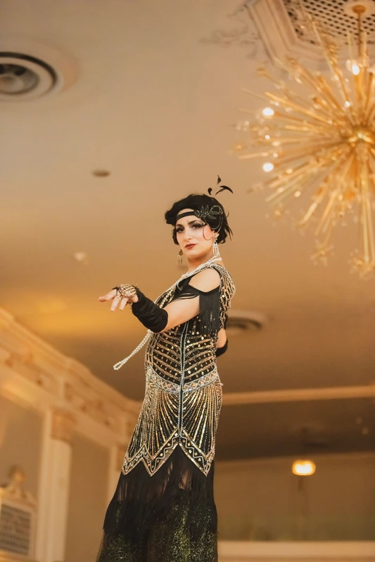 Great Gastsby Gala - Stiltwalker - Elegant theme - image 3