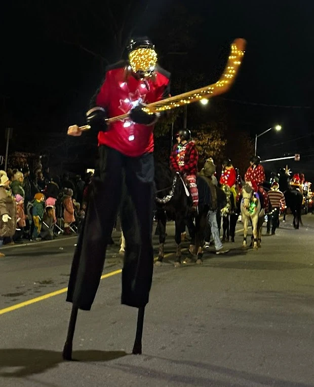 Hockey Night - Stiltwalker - Duos theme - image 5