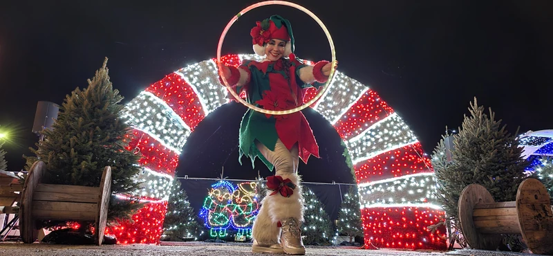 Holiday Hoopers - Flow Artist / Hula Hooper - Christmas theme - image 2