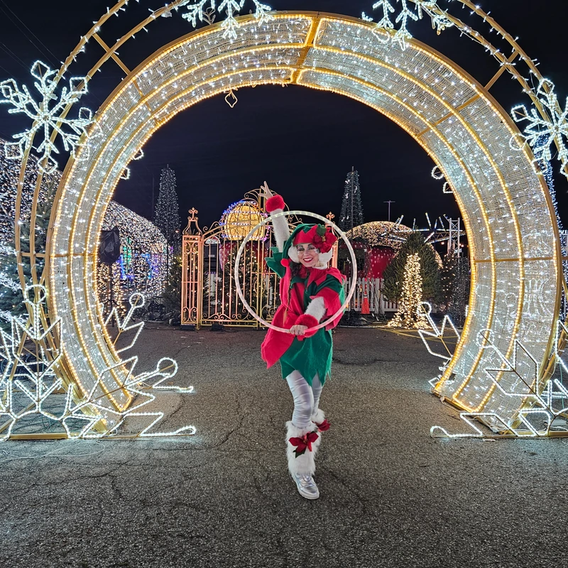 Holiday Hoopers - Flow Artist / Hula Hooper - Christmas theme - image 6