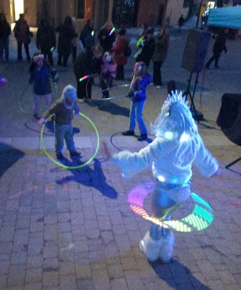 Interactive Hoop Zone - Flow Artist / Hula Hooper - Family Friendly theme - image 7