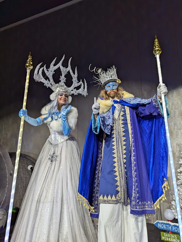 Ice King - Stiltwalker - Winter theme - image 6