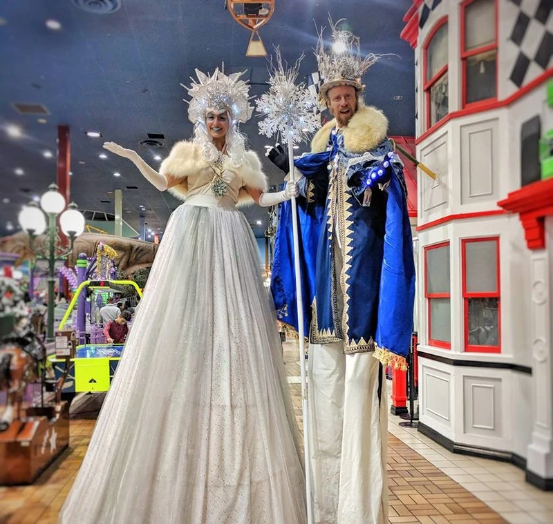 Ice King - Stiltwalker - Winter theme - image 9