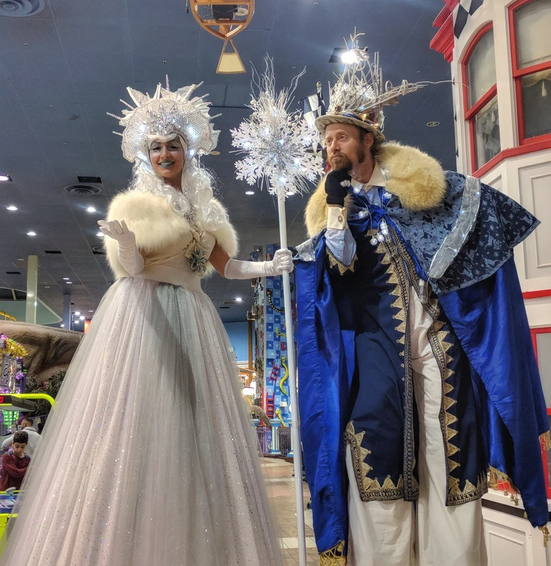 Classic Ice Queen - Stiltwalker - Winter theme - image 15