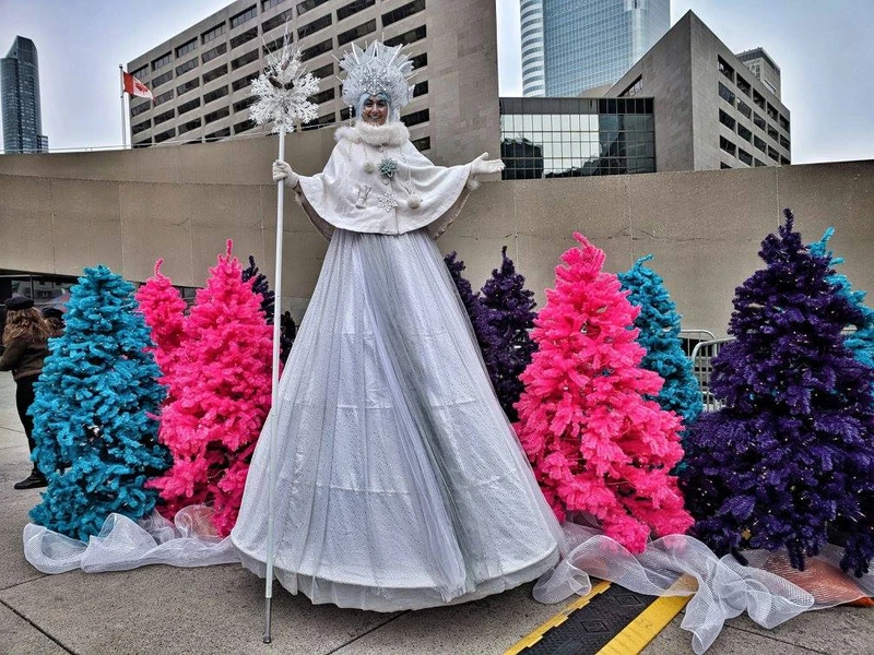 Classic Ice Queen - Stiltwalker - Winter theme - image 16