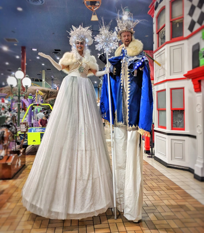 Classic Ice Queen - Stiltwalker - Winter theme - image 4