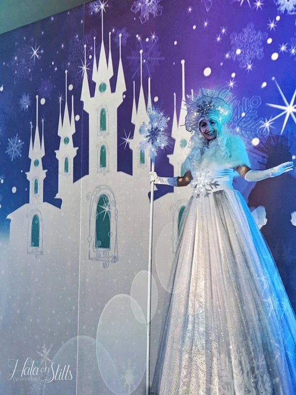 Classic Ice Queen - Stiltwalker - Winter theme - image 9