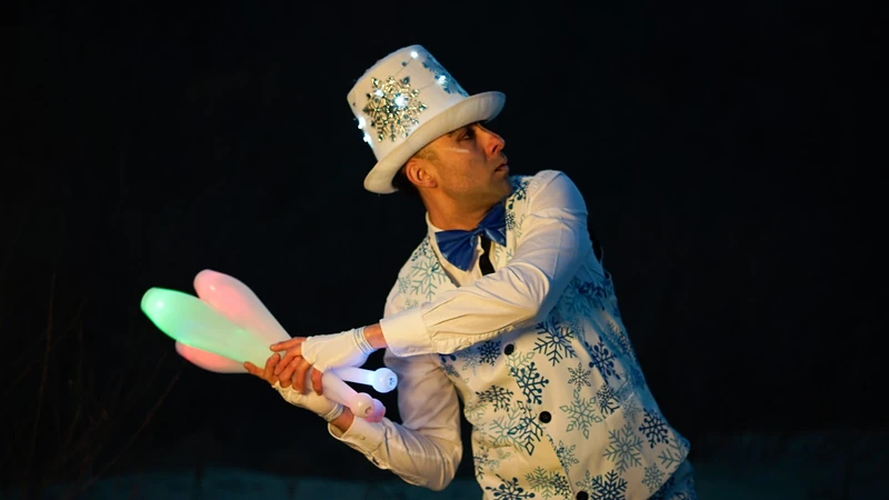 Jack Frost  - Juggler - Winter theme - image 4 performer