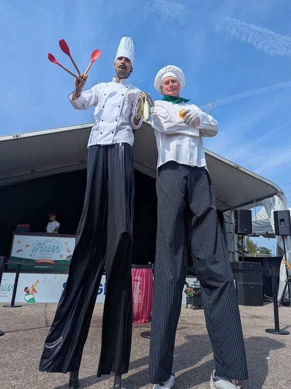 Juggling Chefs - Stiltwalker - Duos theme - image 7