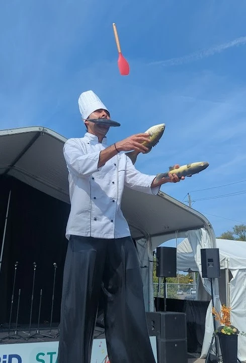 Juggling Chefs - Stiltwalker - Duos theme - image 8