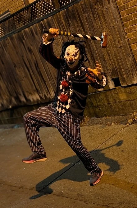 Killer Clown - Roamer / Dancer  - Scary theme - image 4 performer