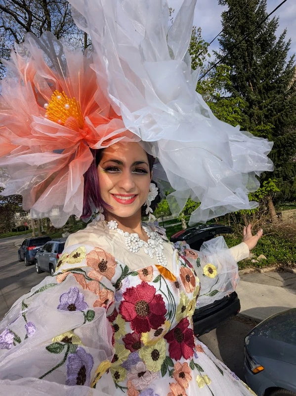 Lady Bloomington - Stiltwalker - Elegant theme - image 3