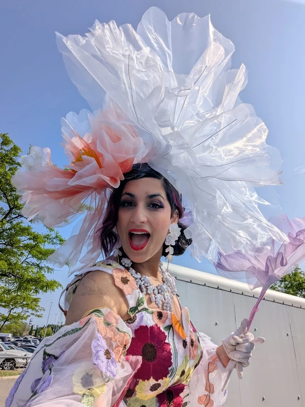 Lady Bloomington - Stiltwalker - Elegant theme - image 9