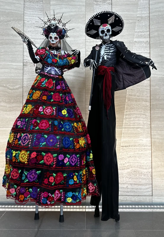 Las Catrinas - Stiltwalker - Cultural theme - image 12