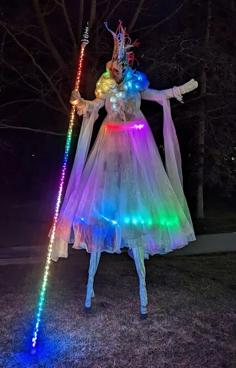 LED Crystal Queen - Stiltwalker - LED Lights theme - image 3