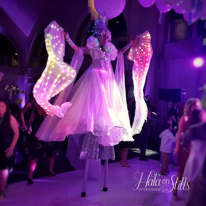 LED Crystal Queen - Stiltwalker - LED Lights theme - image 7