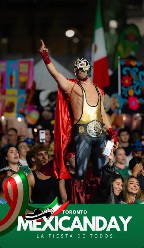 Luchador Zanquero - Stilt Walker - Cultural theme