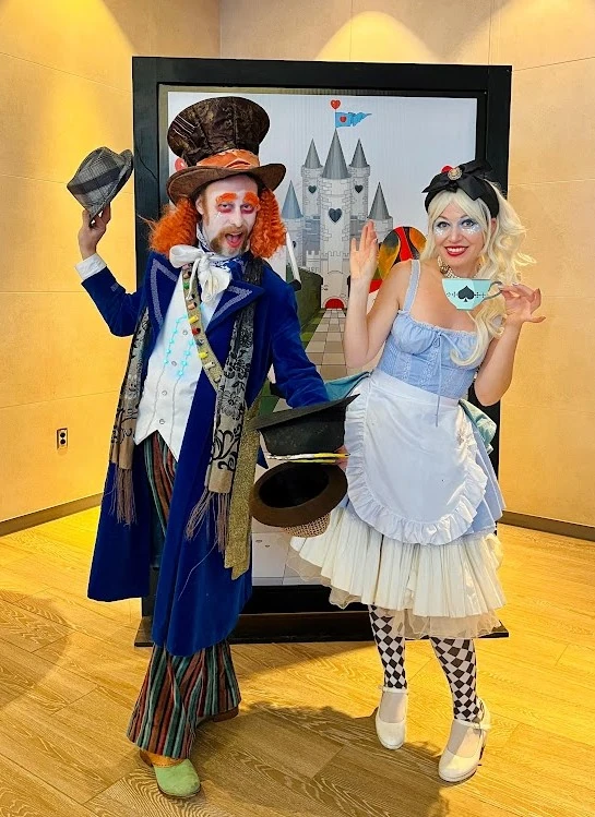 Mad Hatter Juggler - Juggler - Wonderland theme - image 8 performer