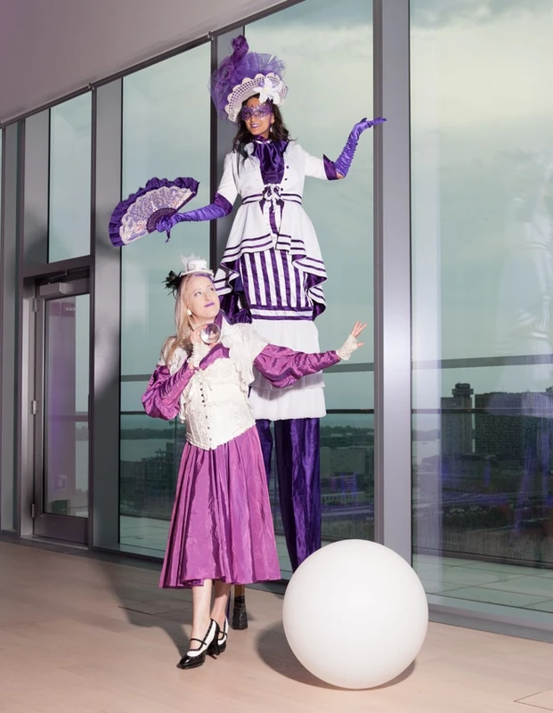 Madame Mauve - Stiltwalker - Retro theme - image 3