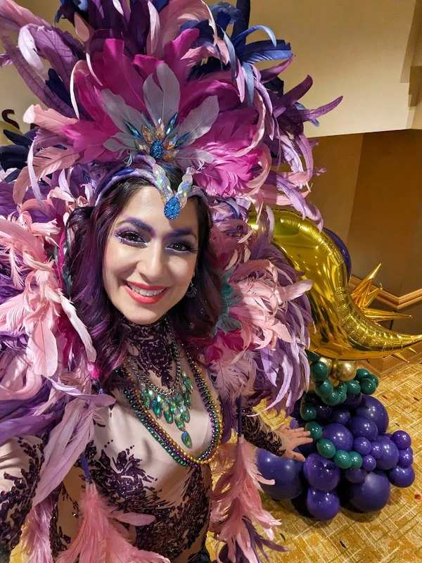 Mardis Gras Carnival Feathers - Stiltwalker - Feathers theme - image 15