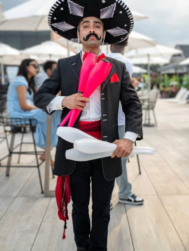 Mariachi Malabarista - Main Image