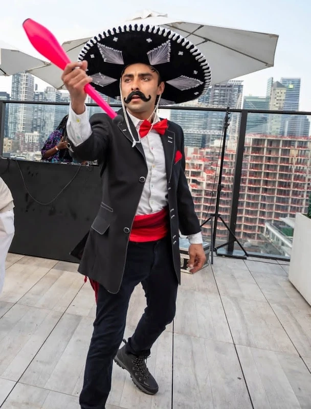 Mariachi Malabarista - Juggler - Cultural theme - image 5 performer