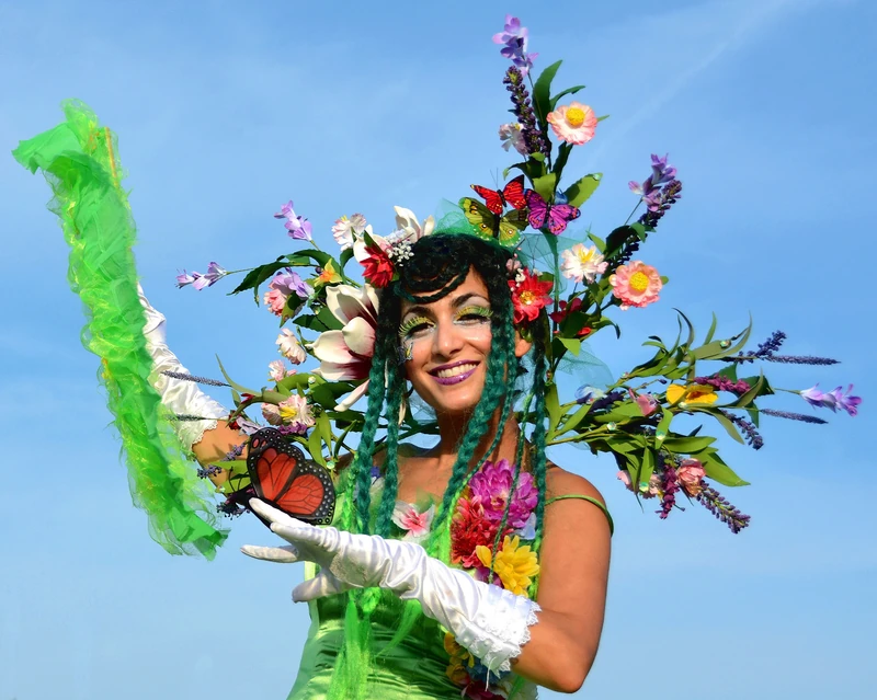 Miss May Flowers - Stiltwalker - Family Friendly theme