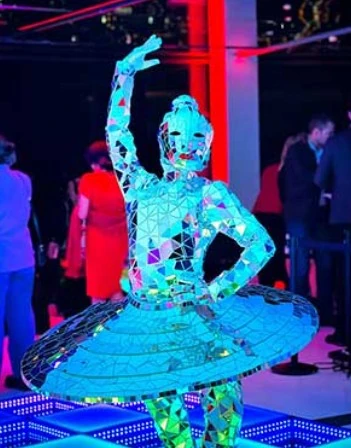 Mirror Ballerinas - Roamer / Dancer  - Space Future theme performer